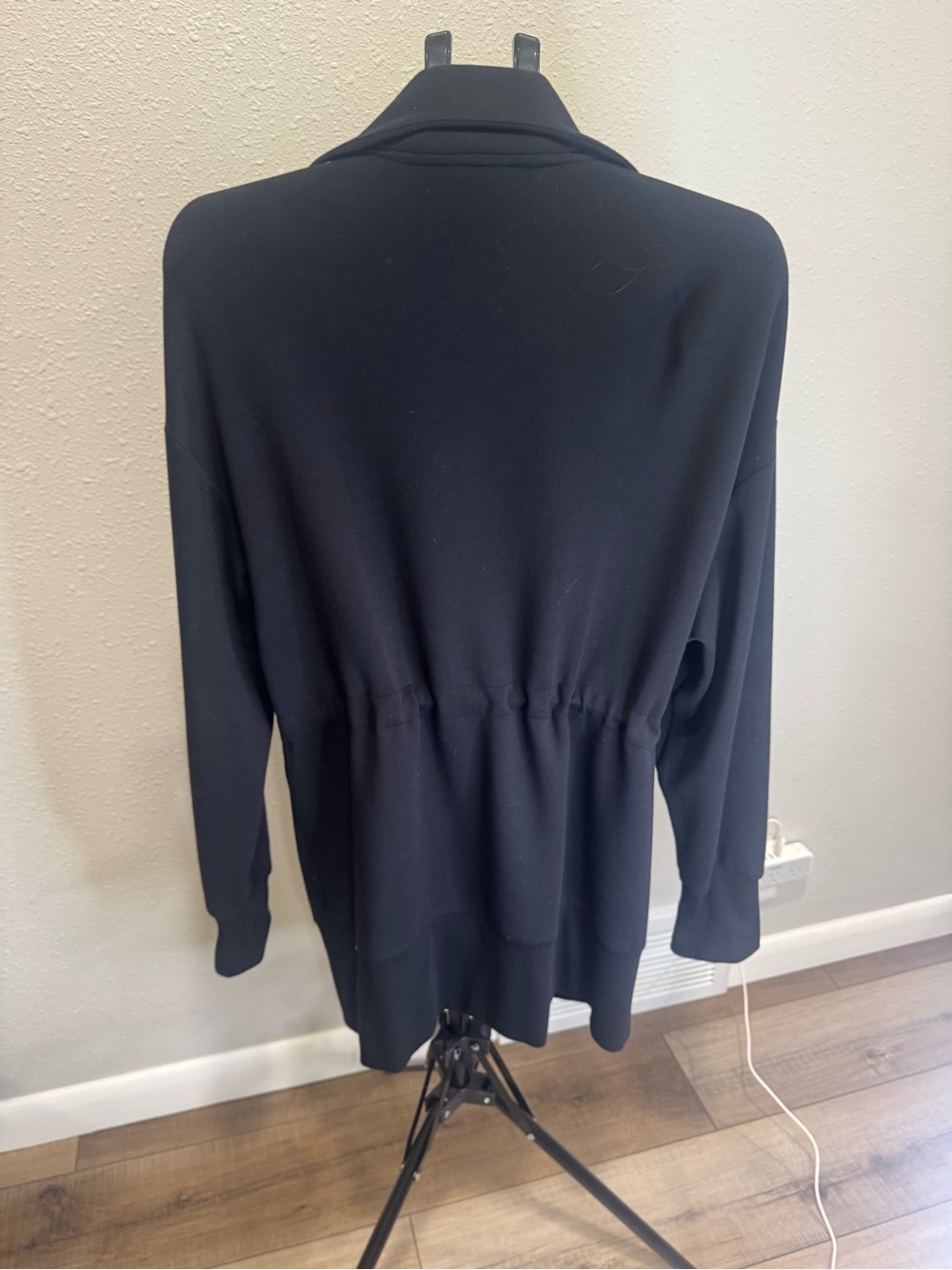 Varley Black Zip-Front Drawstring Jacket - Picture 5 of 5
